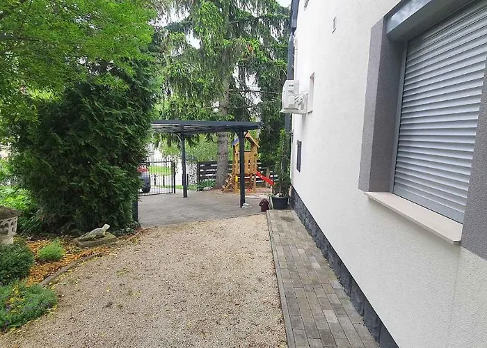 In - Balaton 44883 Kestel